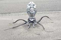 Scrapmetal Kraken - Build from sprockets, chains and machine parts - COLNIC Design