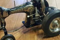 Sewing machine tractors - COLNIC Design